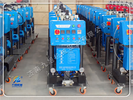 聚氨酯高壓噴涂機(jī)施工事項，安全施工